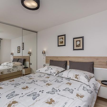 Luxury Apartments Sonja Poreč Eksteriør bilde