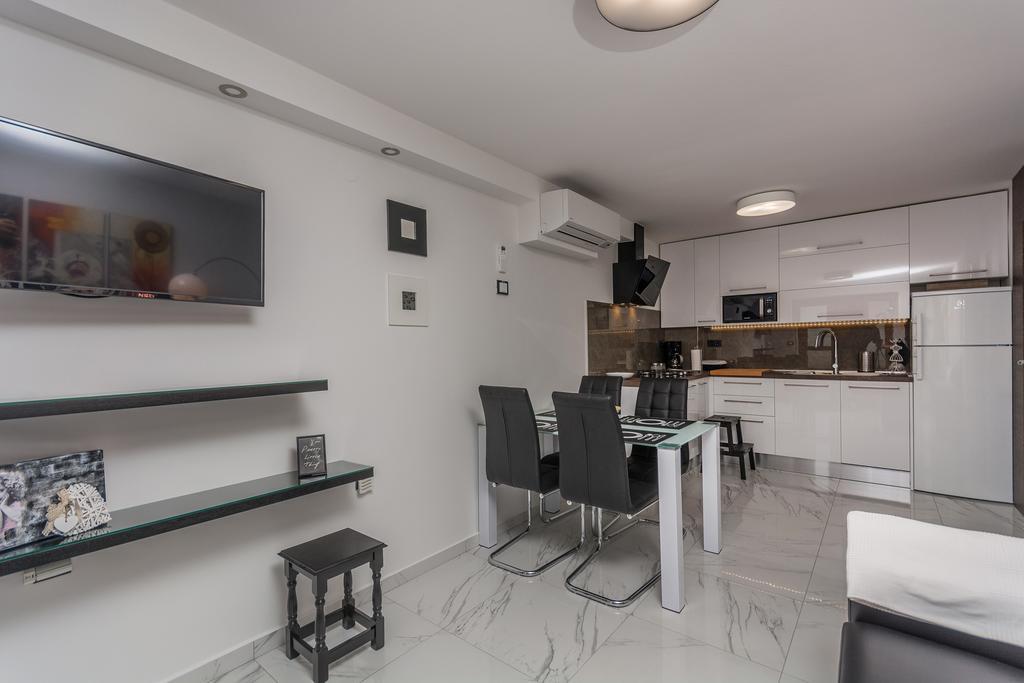 Luxury Apartments Sonja Poreč Eksteriør bilde